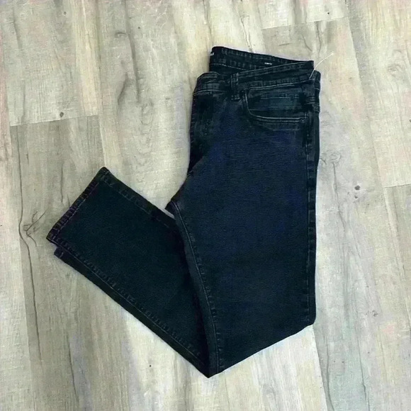 Black Kenneth Cole, New York slim fit 36 x 32 black jeans with pockets - Picture 2 of 10